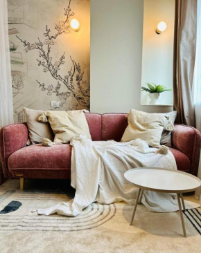 Ultracentral Lux Boutique 1BR Ap Near Subway